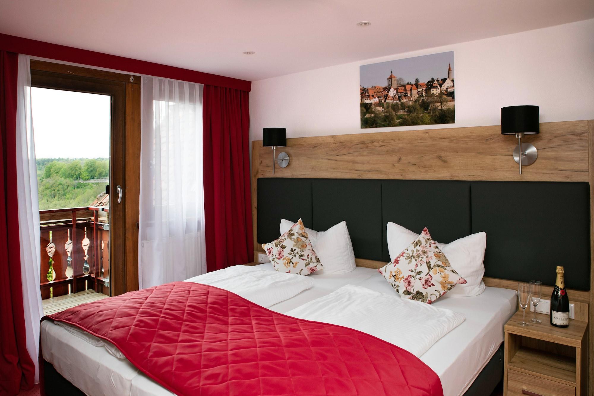 Hotel Am Siebersturm โรเทนบวร์ก อ็อบ แดร์เทาเบอร์ ภายนอก รูปภาพ