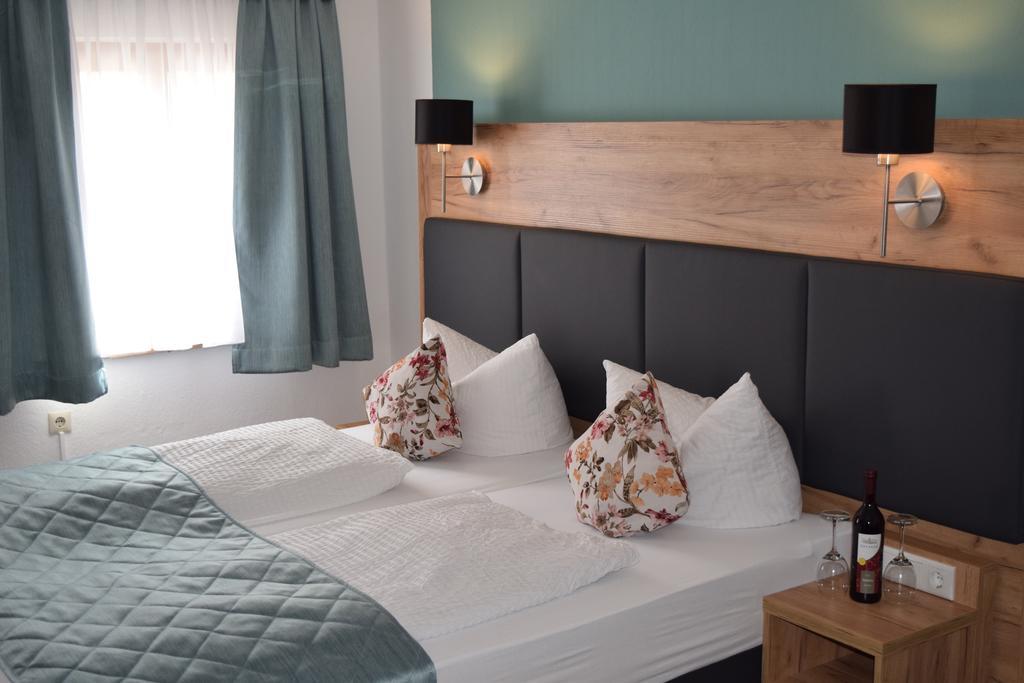 Hotel Am Siebersturm โรเทนบวร์ก อ็อบ แดร์เทาเบอร์ ภายนอก รูปภาพ